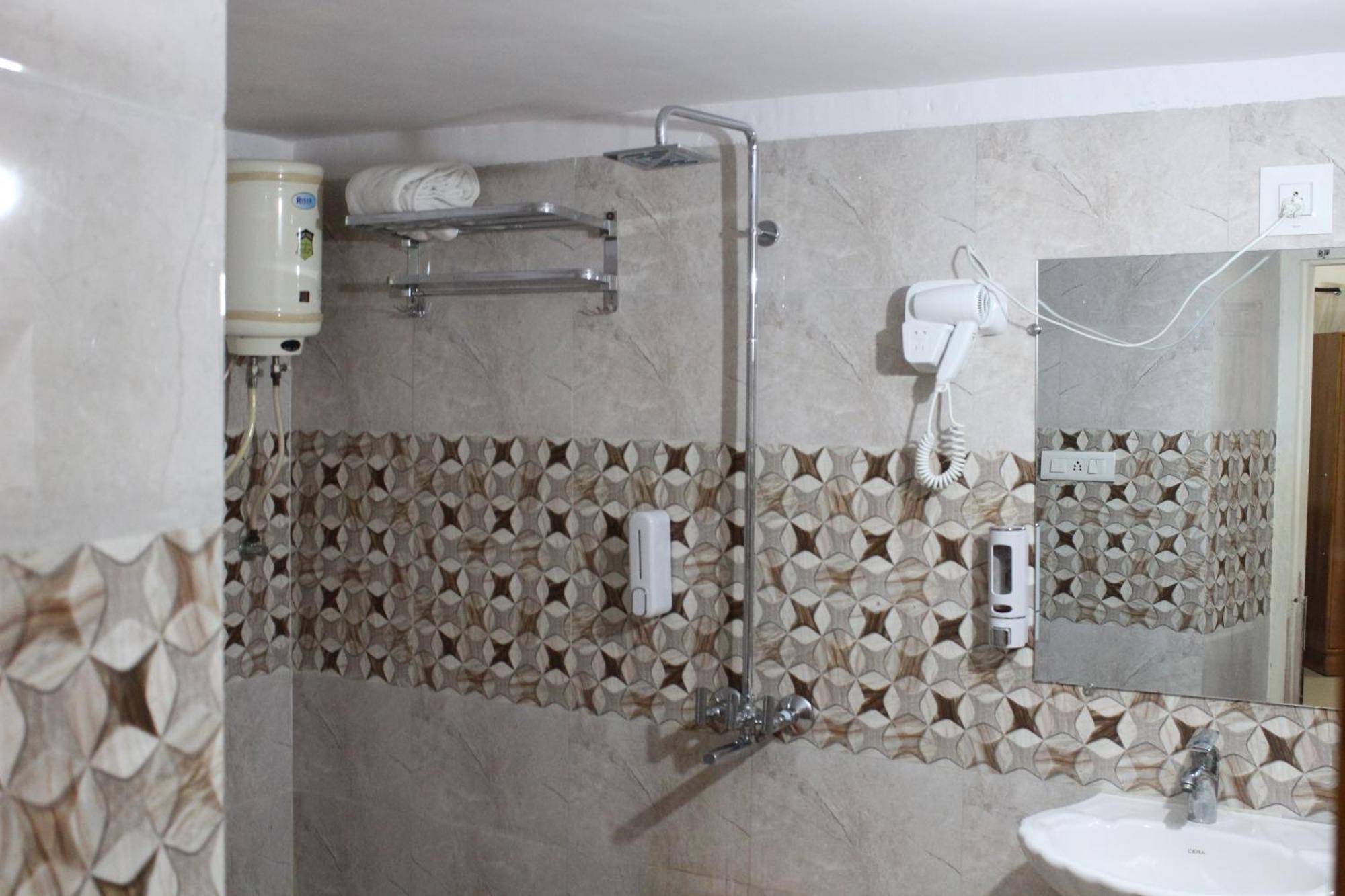 Hotel Vijayvargiya Dhani Bikaner Rum bild