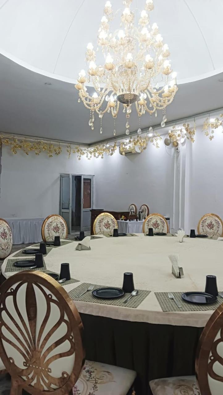Hotel Vijayvargiya Dhani Bikaner Exteriör bild